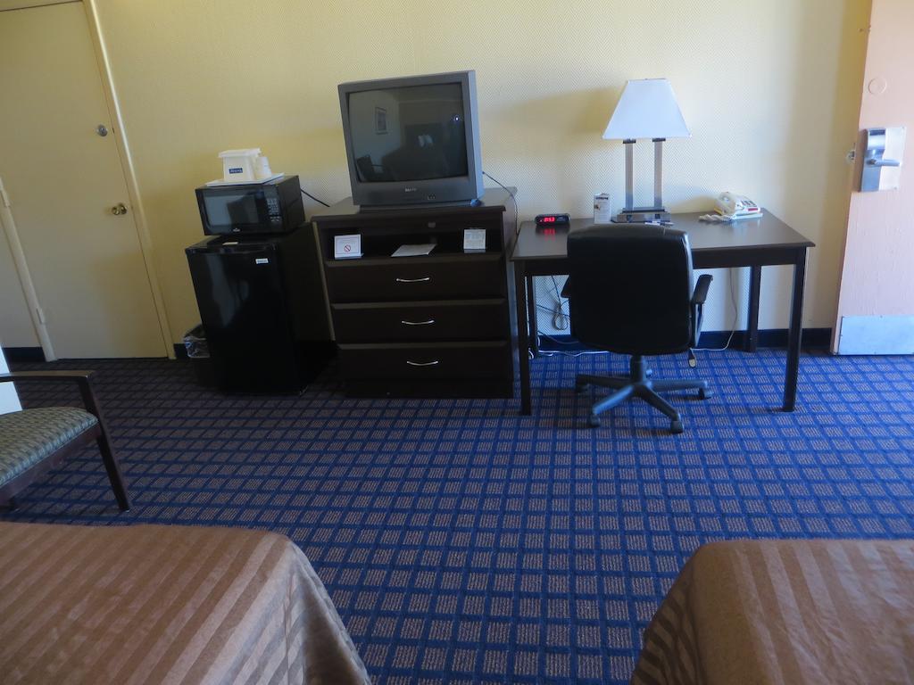 Travelodge By Wyndham Dodge City Kültér fotó