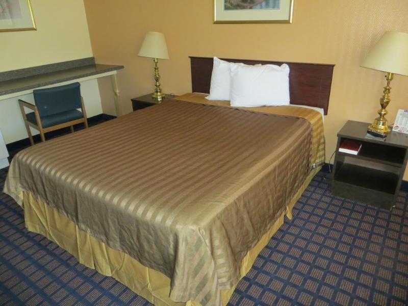 Travelodge By Wyndham Dodge City Kültér fotó